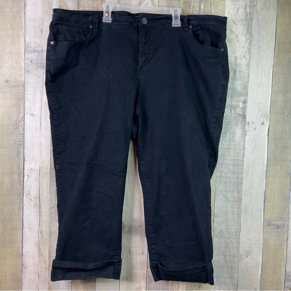Style & Co. Black Denim Capri Size 22W Fixed Cuff 5 Pockets Belt Loops